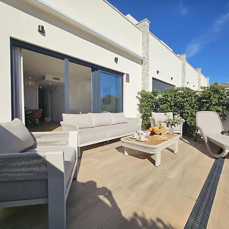 Piscina Privada Aguas Nuevas Ferienhaus *