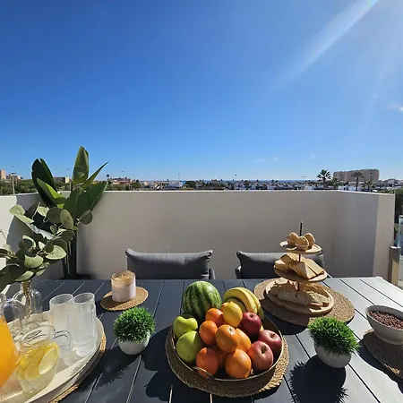 Piscina Privada Aguas Nuevas * Torrevieja