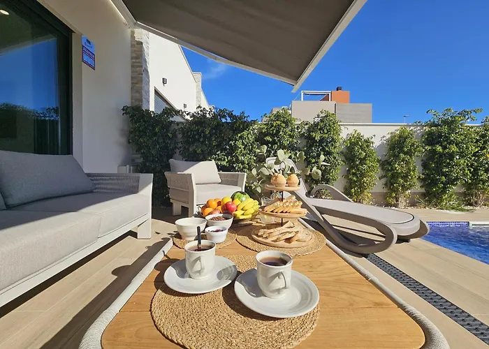 Piscina Privada Aguas Nuevas Vakantiehuis *