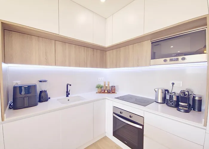 Piscina Privada Aguas Nuevas *